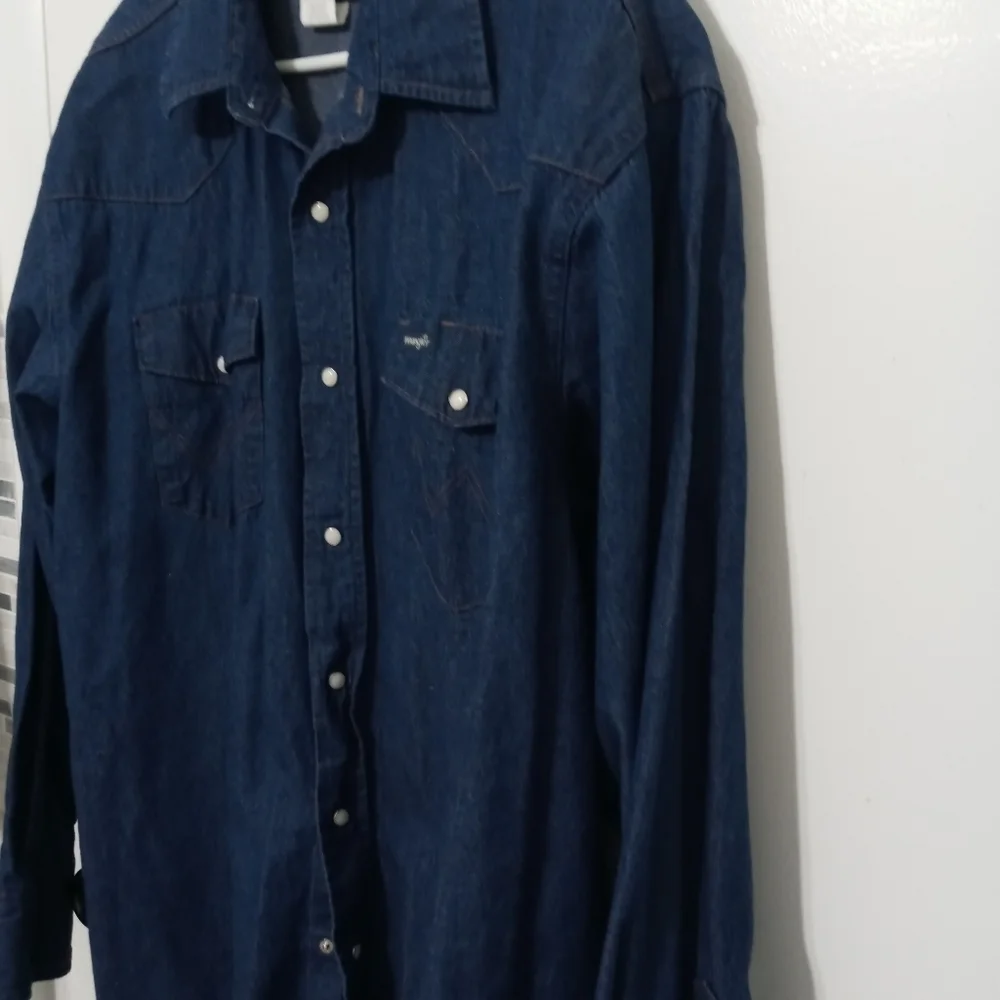 Wrangler pearl button long sleeve denim shirt jacket